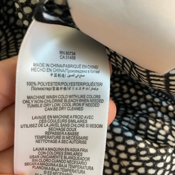 BCBGMaxazria white and white romper size large - Picture 6 of 6